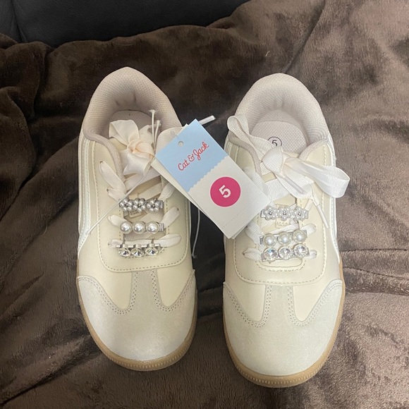 Cat & Jack Ivory Sneakers with Bead Accents - Picture 1 of 8